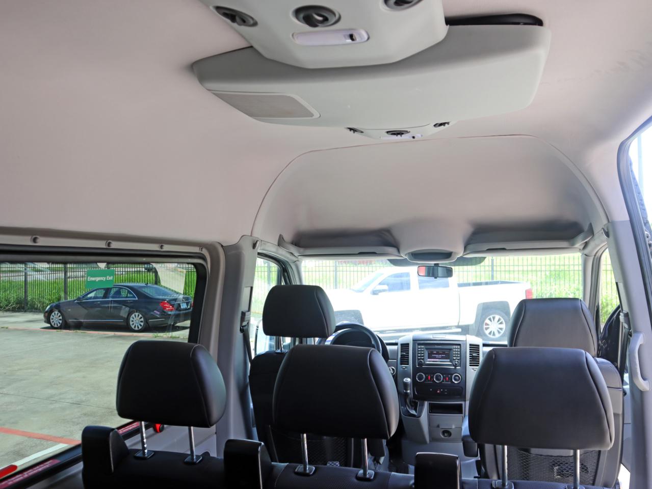 Mercedes-Benz Sprinter 2500 Passenger Van 144-in. WB 2018