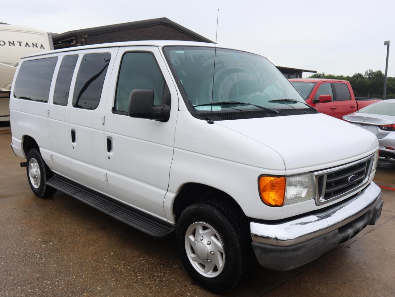 Ford Econoline E-350 XL Super Duty 2006