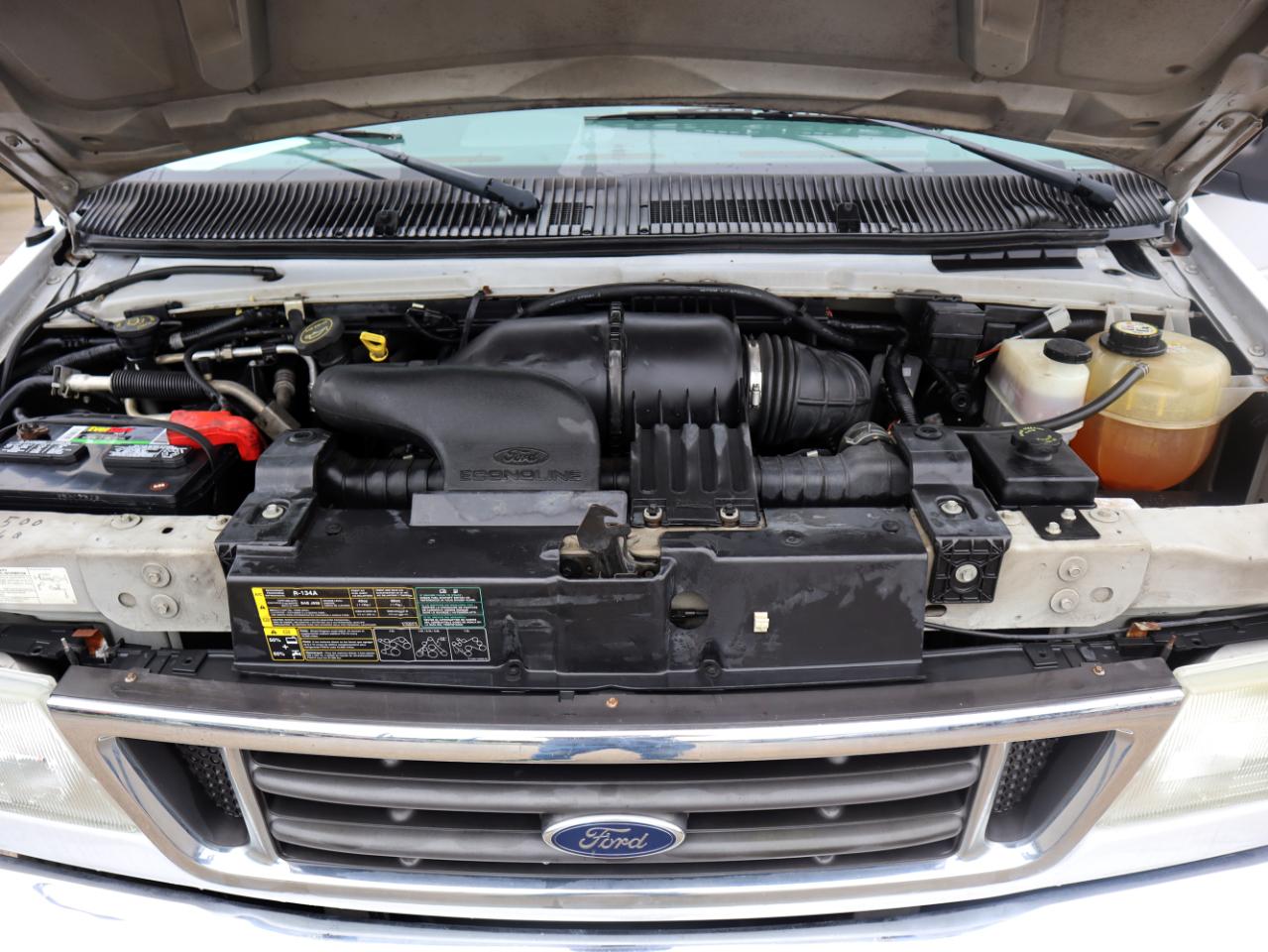 Ford Econoline E-350 XL Super Duty 2006