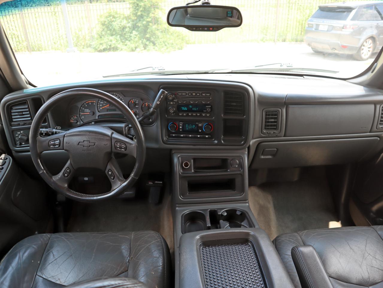 Chevrolet Silverado 2500HD LT Crew Cab Long Bed 2WD 2004