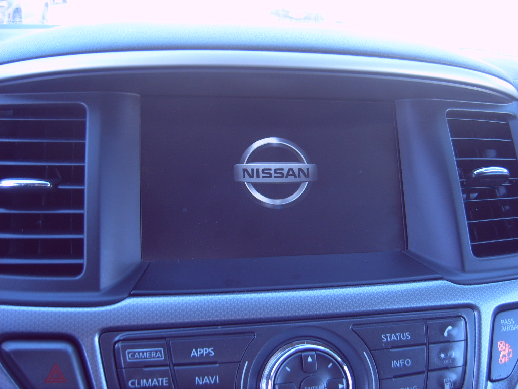 Nissan Pathfinder SL 4WD 2019