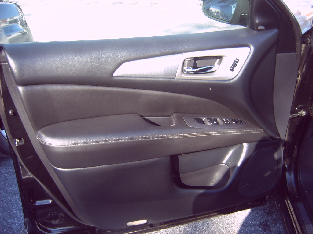 Nissan Pathfinder SL 4WD 2019