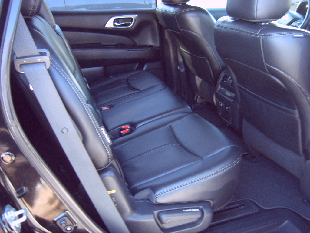 Nissan Pathfinder SL 4WD 2019