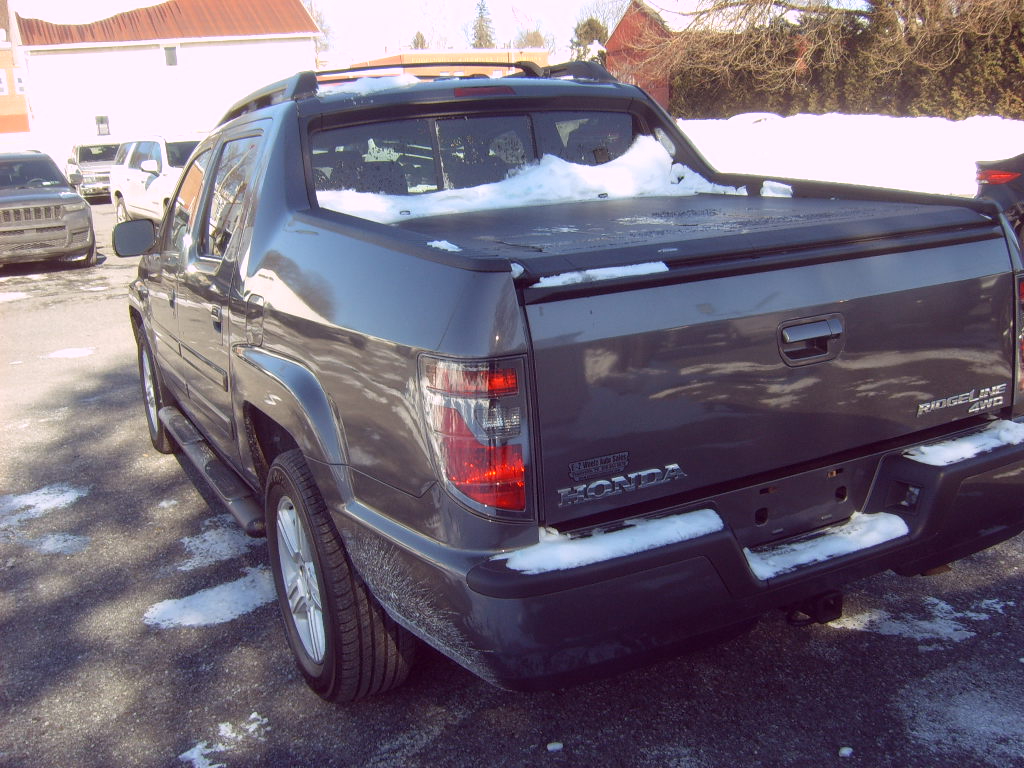 Honda Ridgeline RTL w/ Leather and Navigation 2014