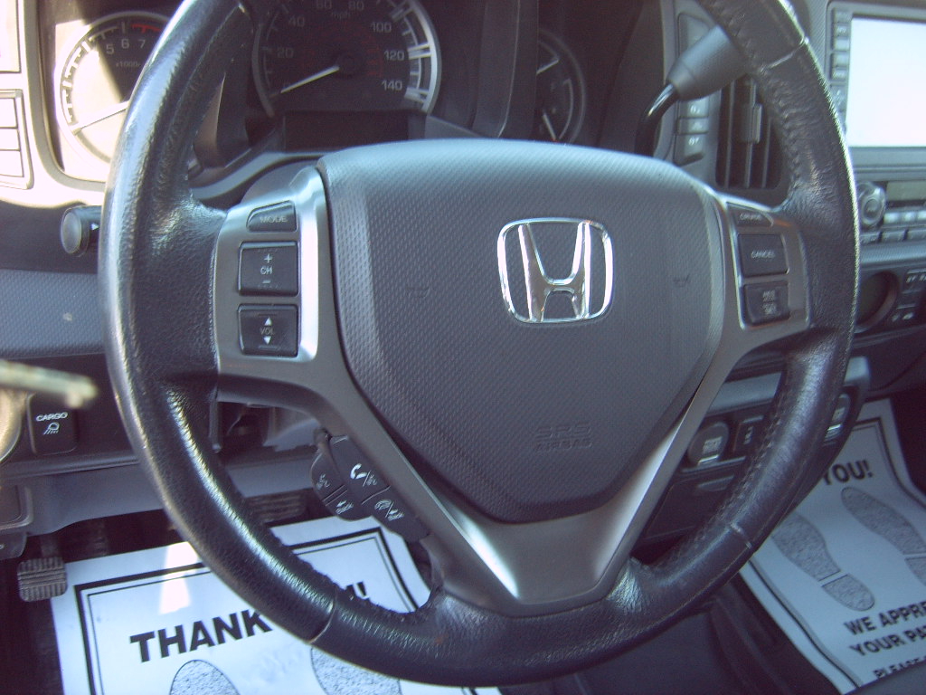 Honda Ridgeline RTL w/ Leather and Navigation 2014