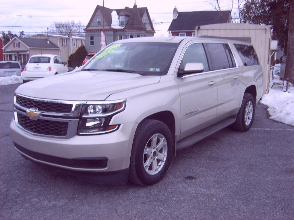 Chevrolet Suburban LT 4WD 2017