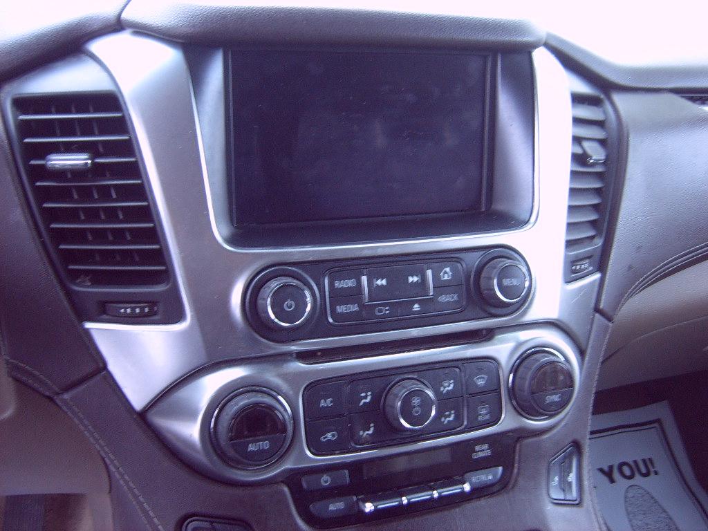 Chevrolet Suburban LT 4WD 2017