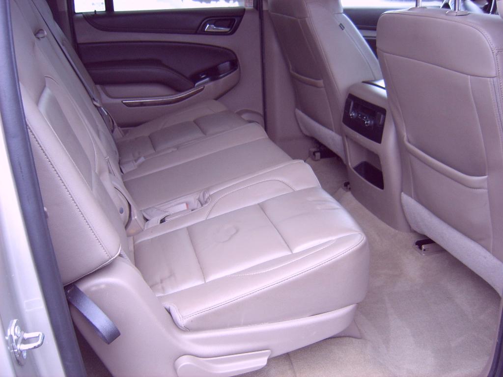 Chevrolet Suburban LT 4WD 2017