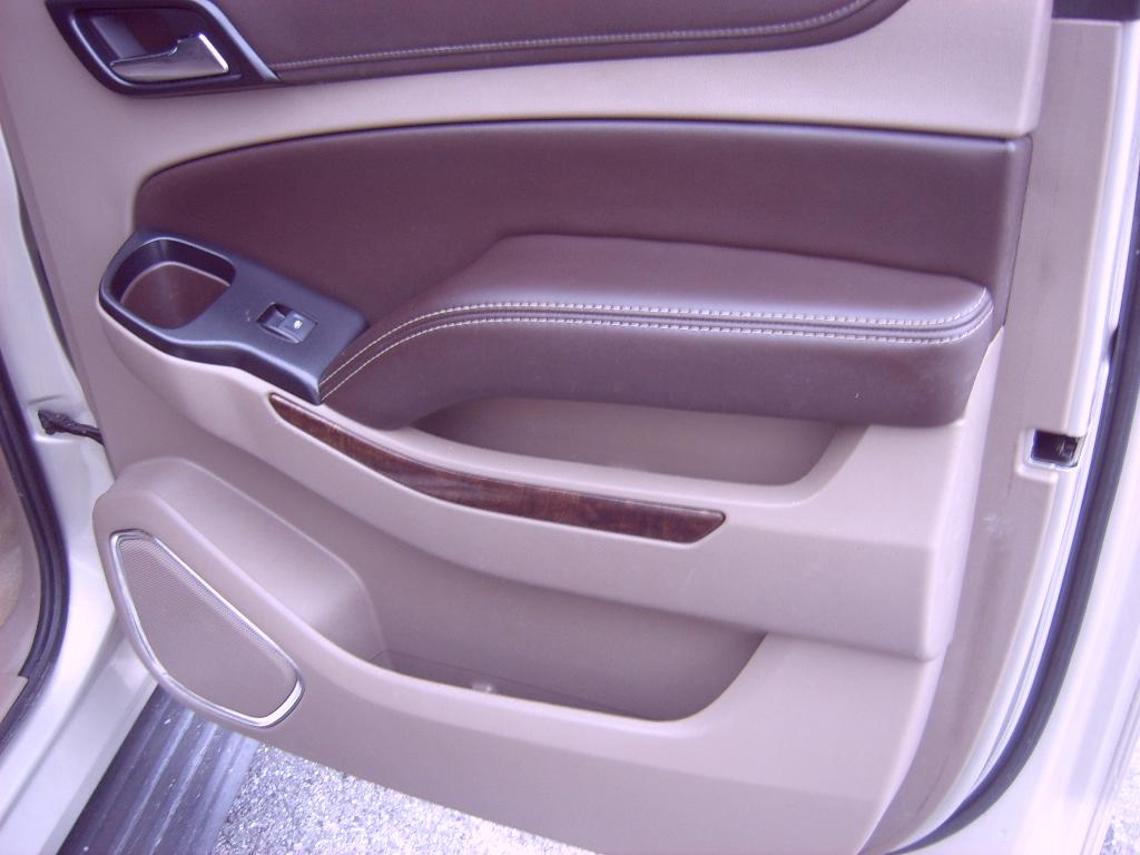 Chevrolet Suburban LT 4WD 2017