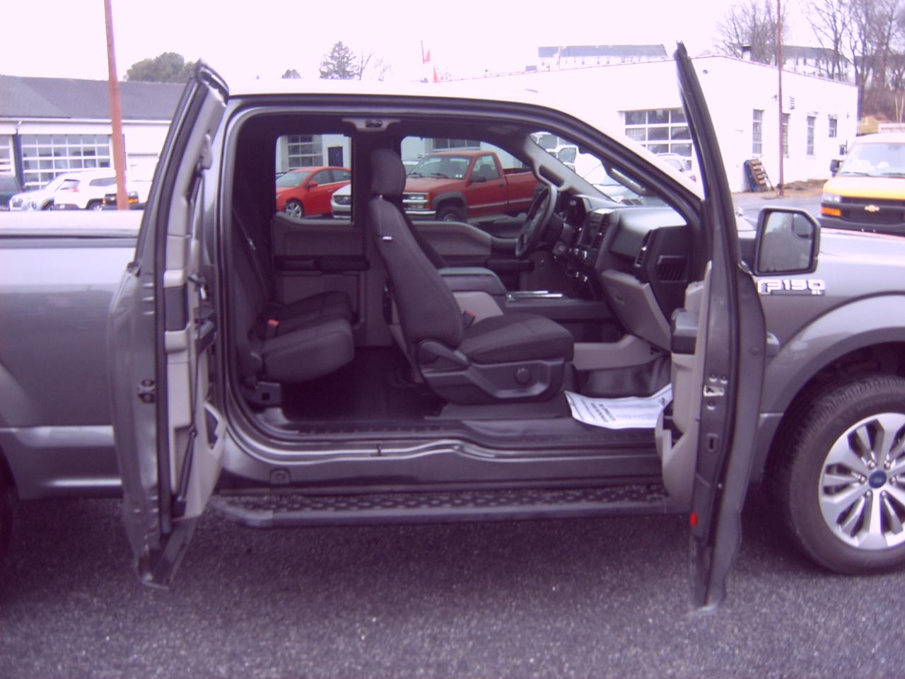 Ford F-150 FX4 SuperCab 6.5-ft. Bed 4WD 2017