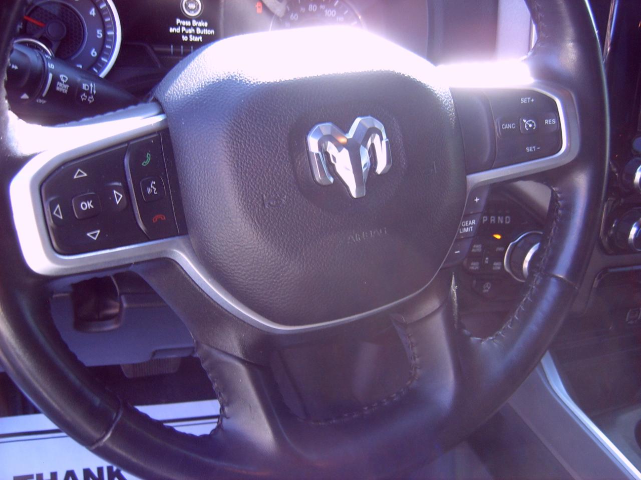 RAM 1500 Big Horn Crew Cab SWB 4WD 2022