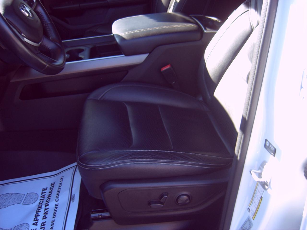 RAM 1500 Big Horn Crew Cab SWB 4WD 2022