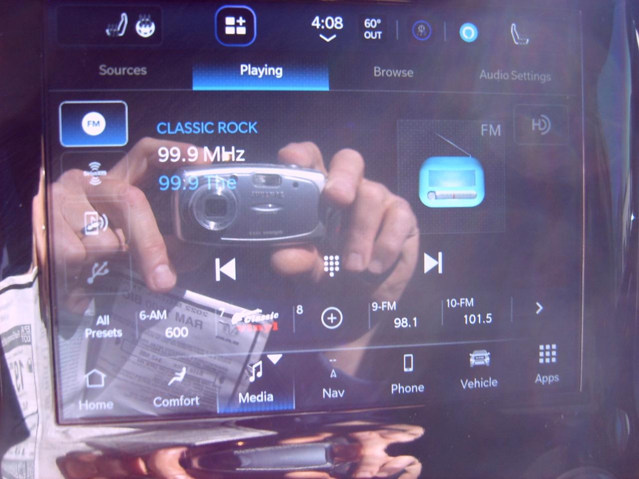 RAM 1500 Big Horn Crew Cab SWB 4WD 2022