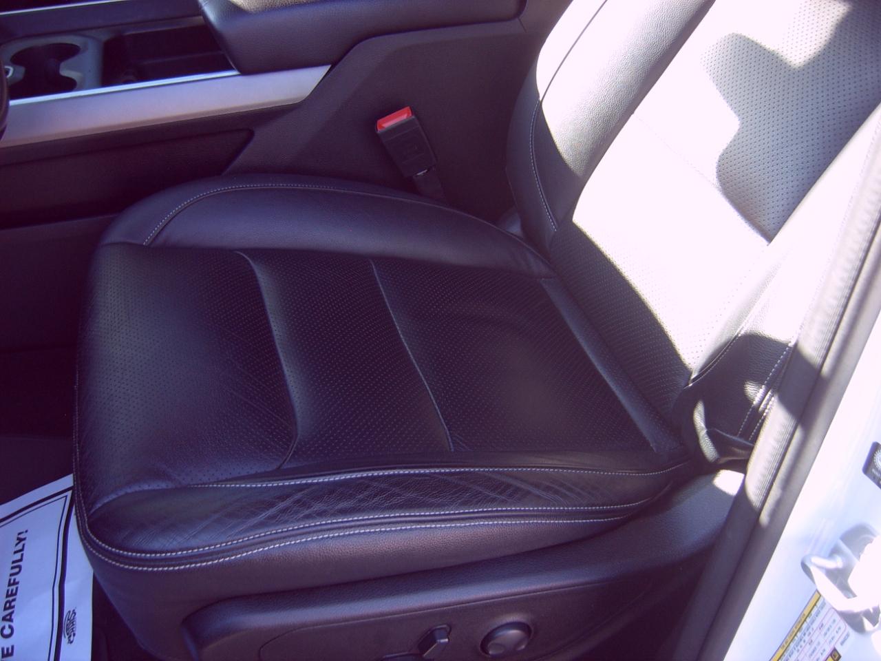 RAM 1500 Big Horn Crew Cab SWB 4WD 2022