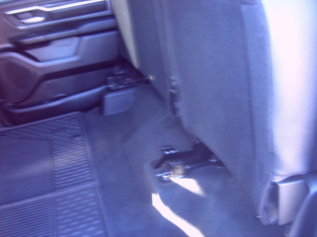 RAM 1500 Big Horn Crew Cab SWB 4WD 2022