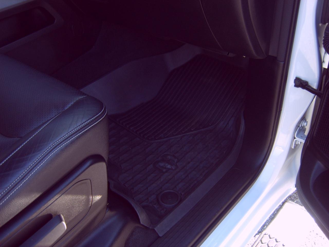 RAM 1500 Big Horn Crew Cab SWB 4WD 2022