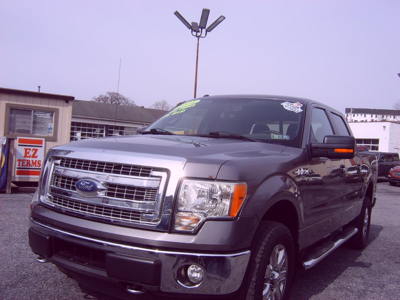 Ford F-150 XLT SuperCrew Short Bed 4WD 2014