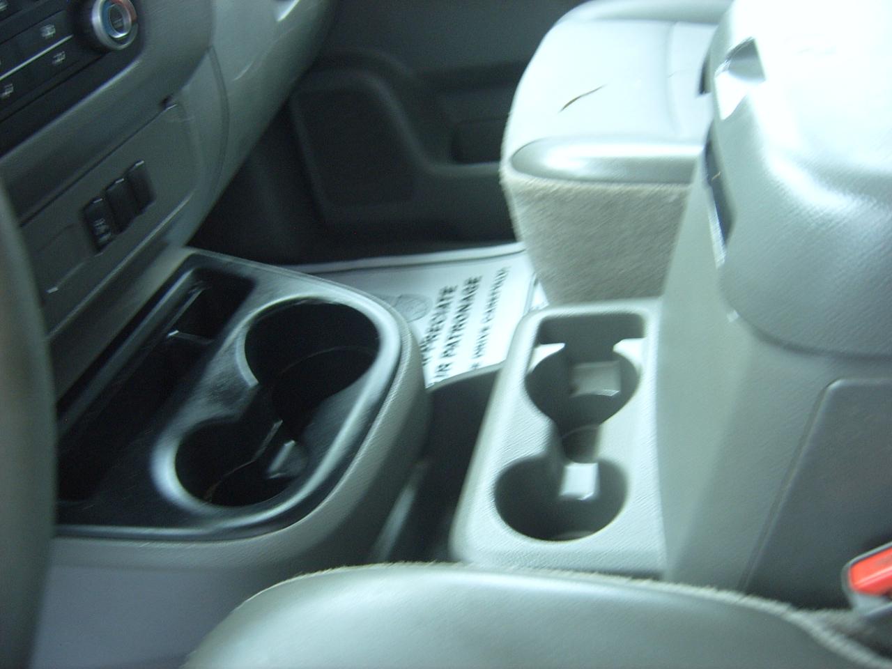 Nissan NV Cargo 2500 HD SV V8 High Roof 2016