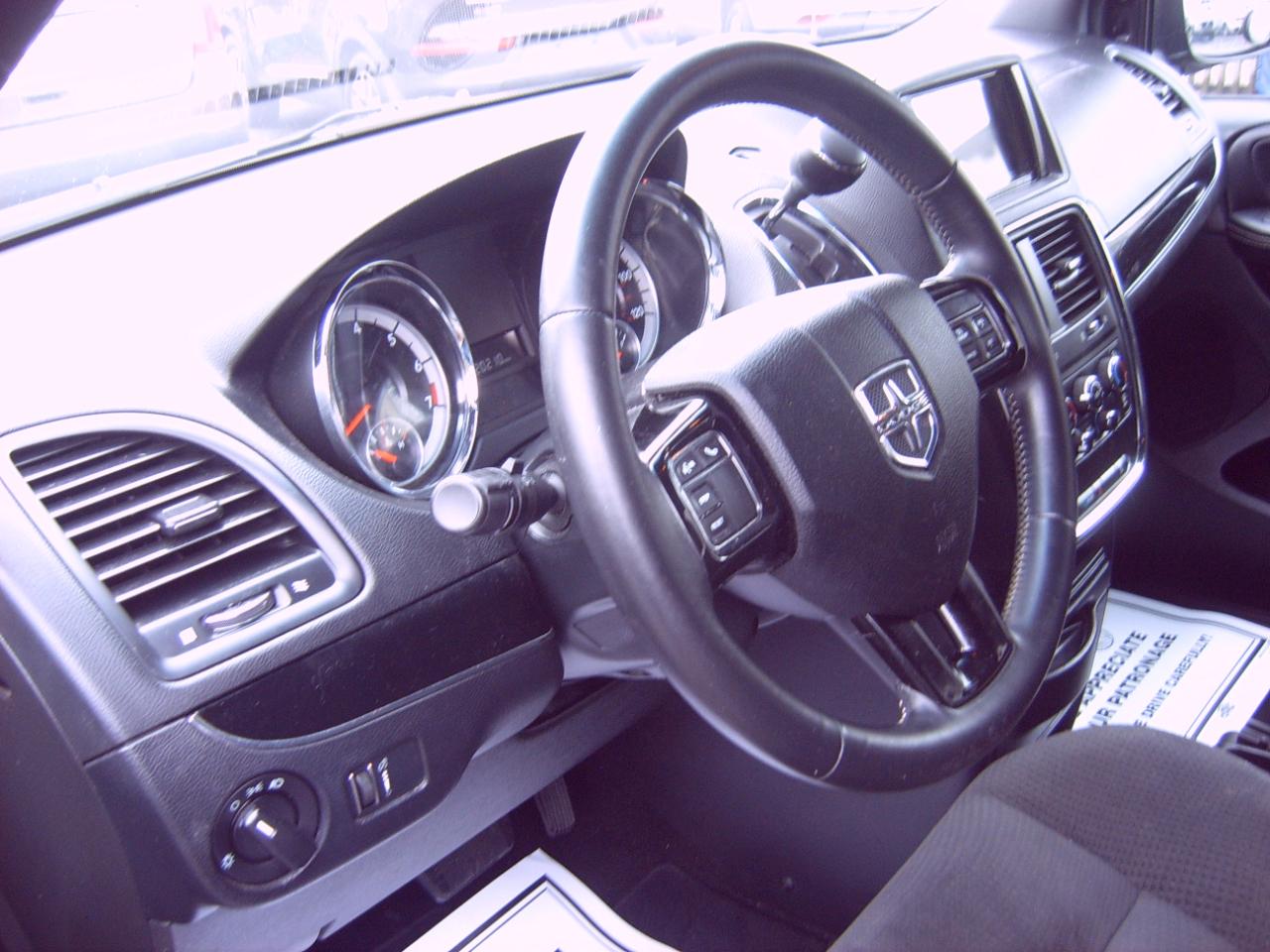 Dodge Grand Caravan SE 2016