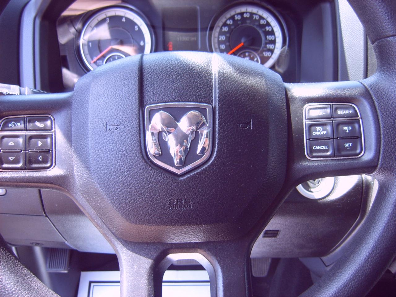 RAM 1500 Classic Tradesman Crew Cab SWB 4WD 2019