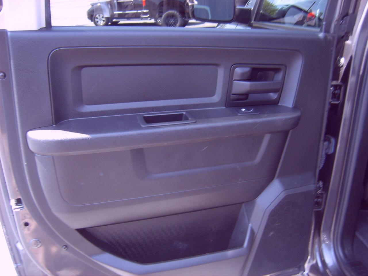 RAM 1500 Classic Tradesman Crew Cab SWB 4WD 2019