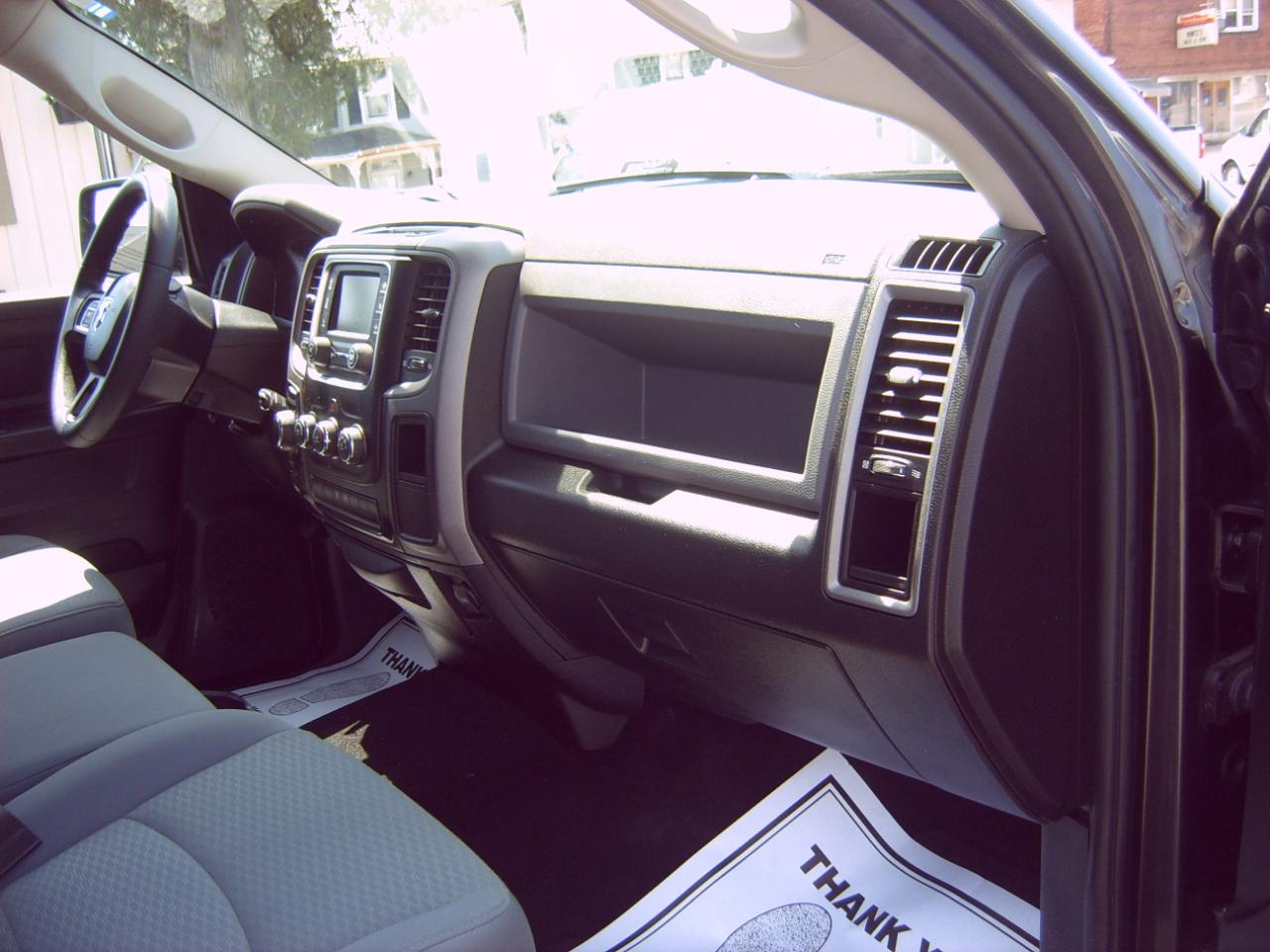 RAM 1500 Classic Tradesman Crew Cab SWB 4WD 2019