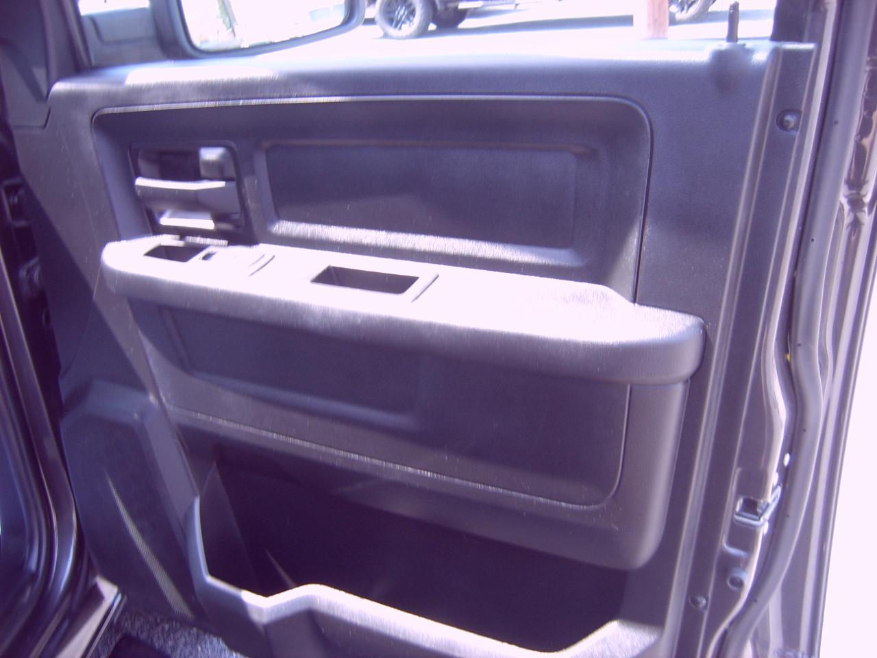 RAM 1500 Classic Tradesman Crew Cab SWB 4WD 2019