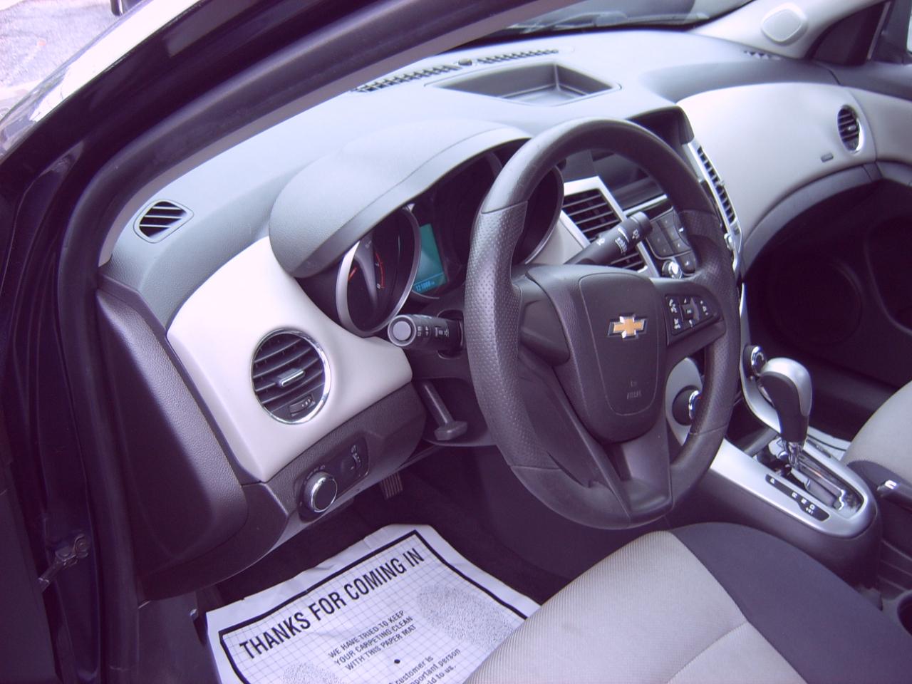 Chevrolet Cruze LS Auto 2014