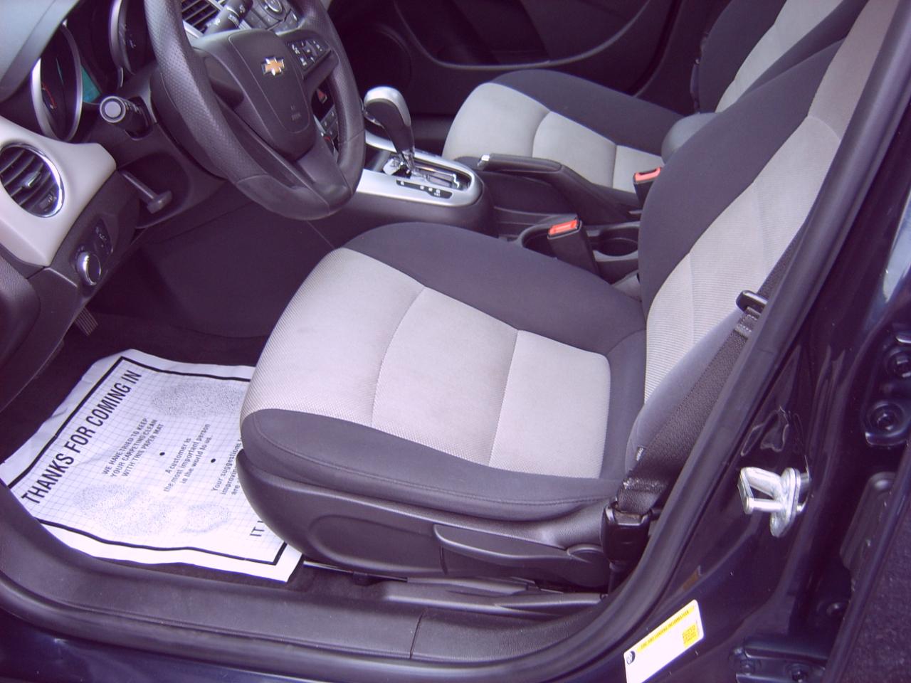 Chevrolet Cruze LS Auto 2014