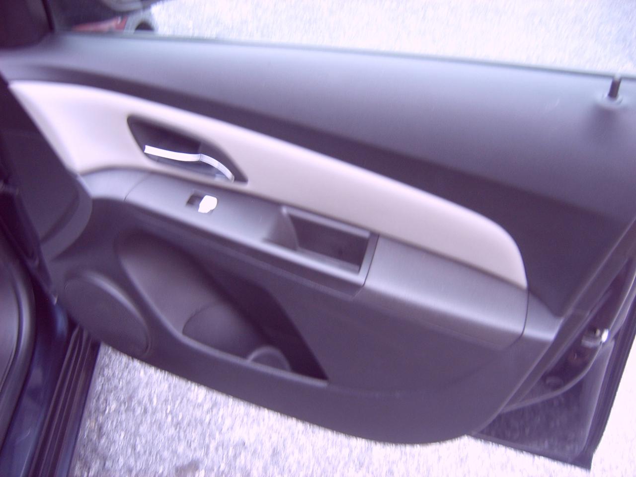 Chevrolet Cruze LS Auto 2014