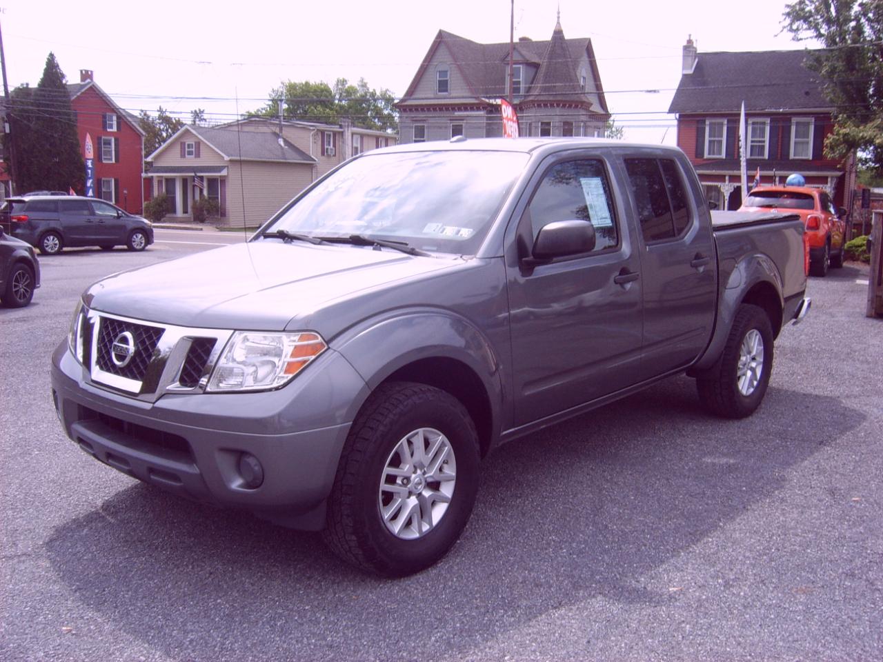 Nissan Frontier SV Crew Cab 5AT 4WD 2016