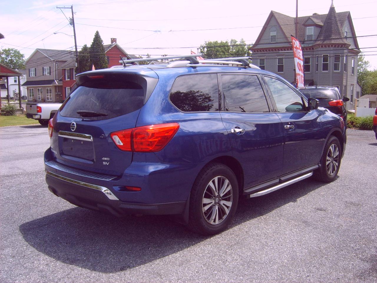 Nissan Pathfinder SV 4WD 2017