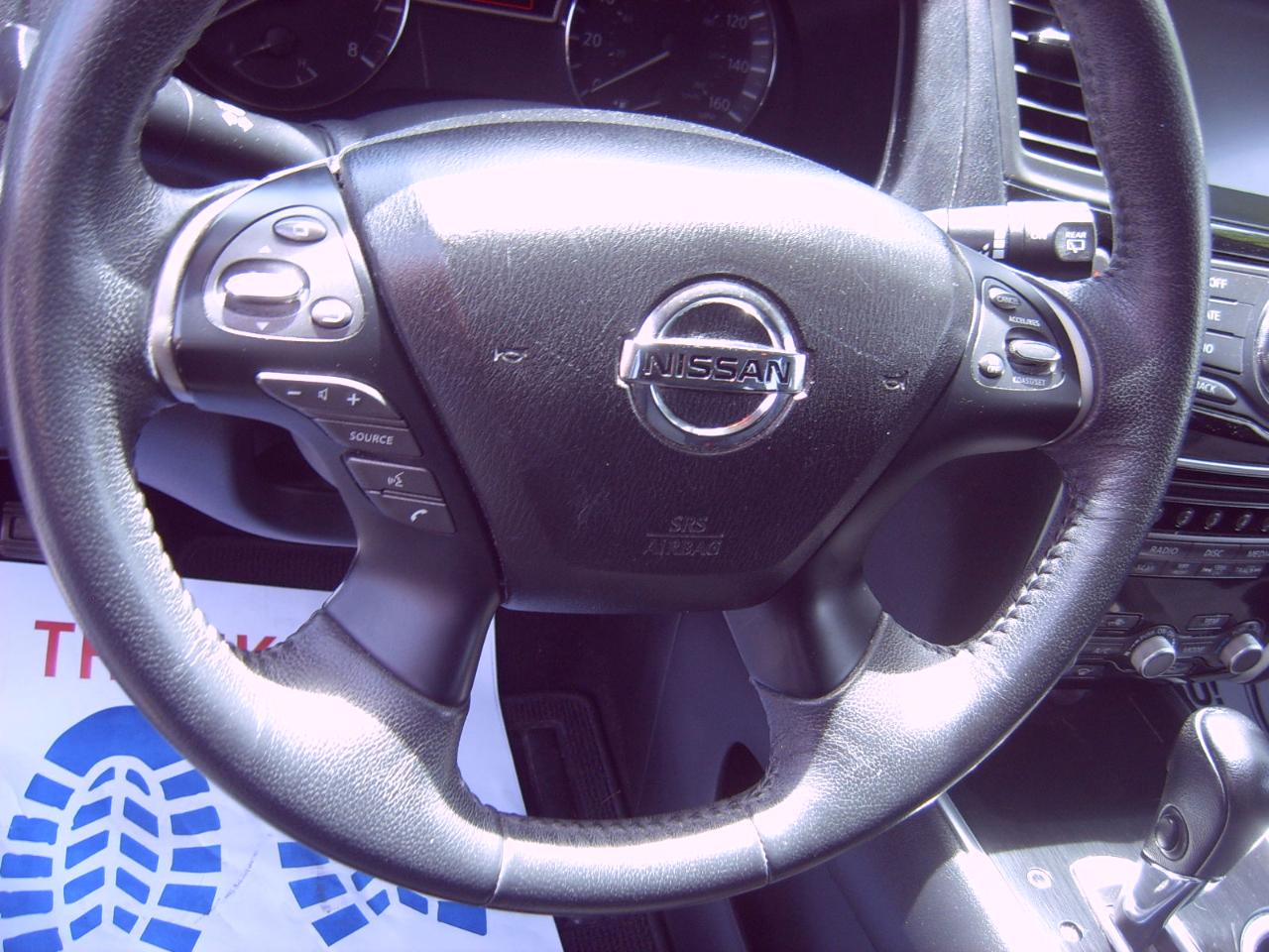Nissan Pathfinder SV 4WD 2017