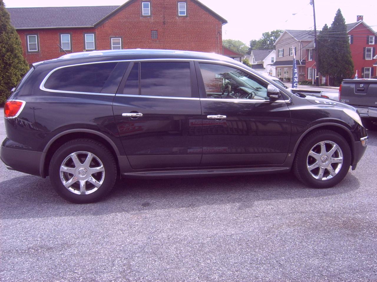 Buick Enclave AWD 4dr CXL w/1XL 2010