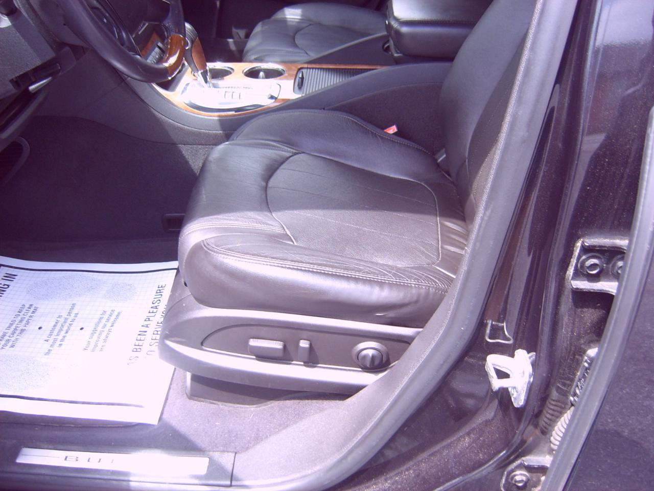 Buick Enclave AWD 4dr CXL w/1XL 2010