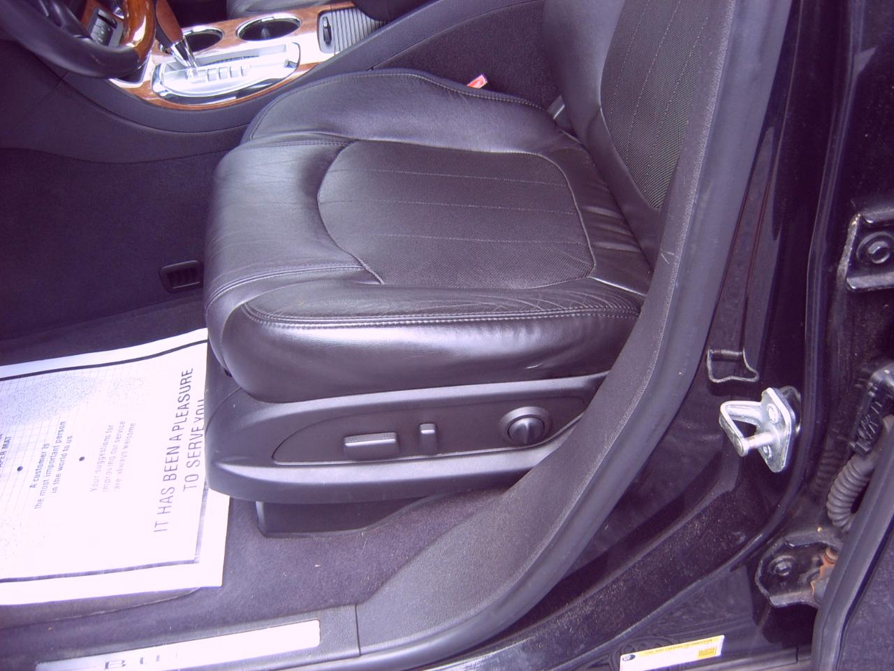Buick Enclave AWD 4dr CXL w/1XL 2010