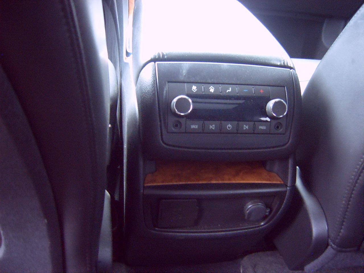 Buick Enclave AWD 4dr CXL w/1XL 2010