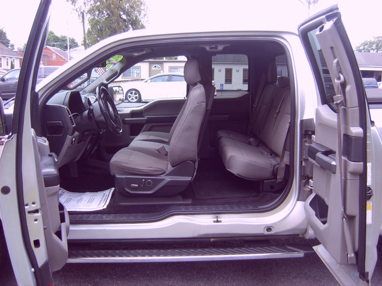 Ford F-150 Lariat SuperCab 8-ft. 4WD 2016