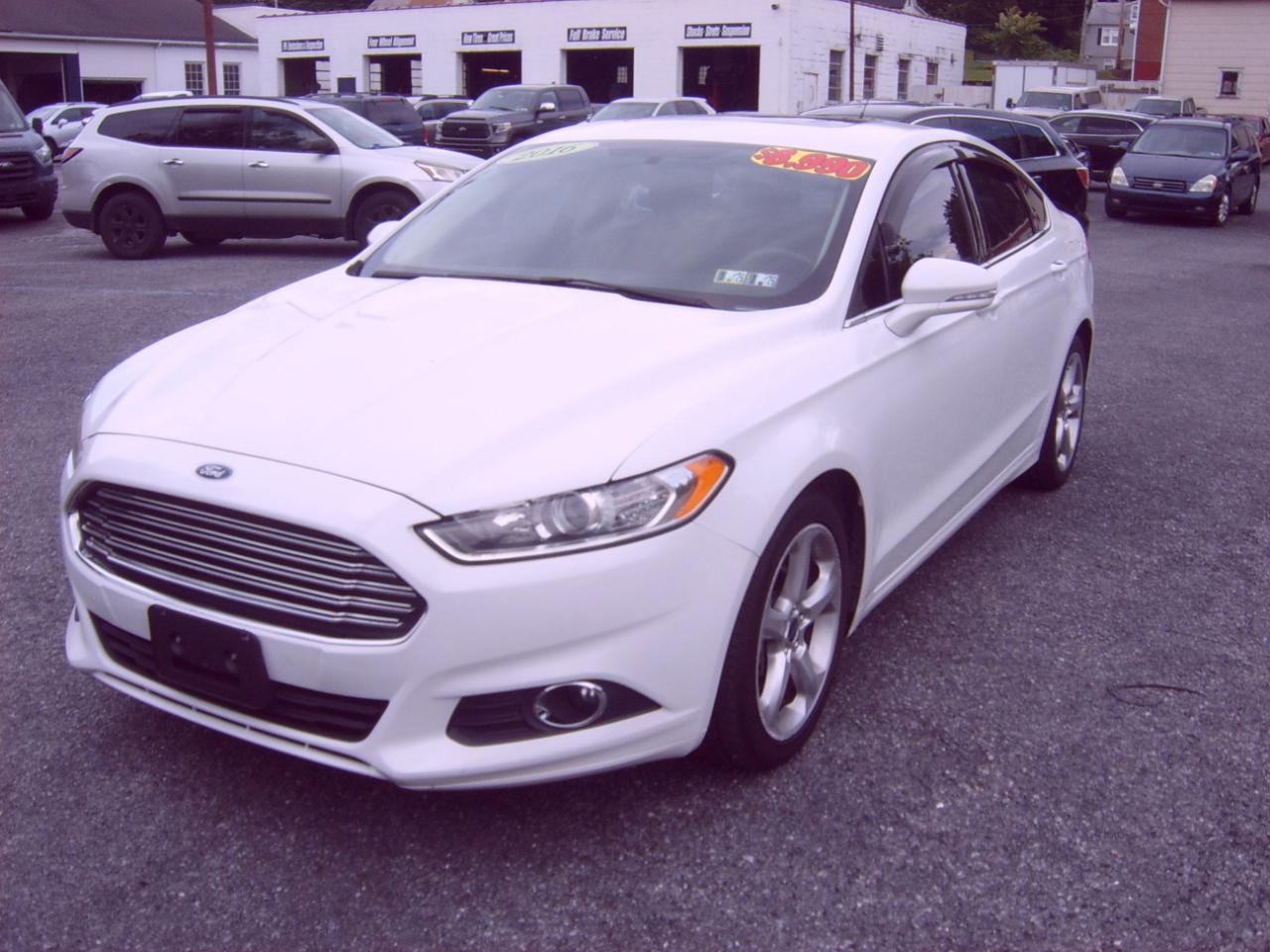 Ford Fusion SE 2016