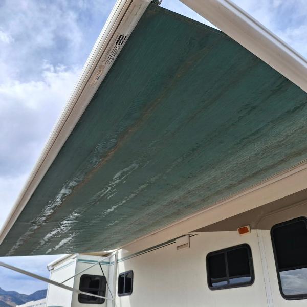 Winnebago Adventurer  2004 Winnebago Adventurer  2004