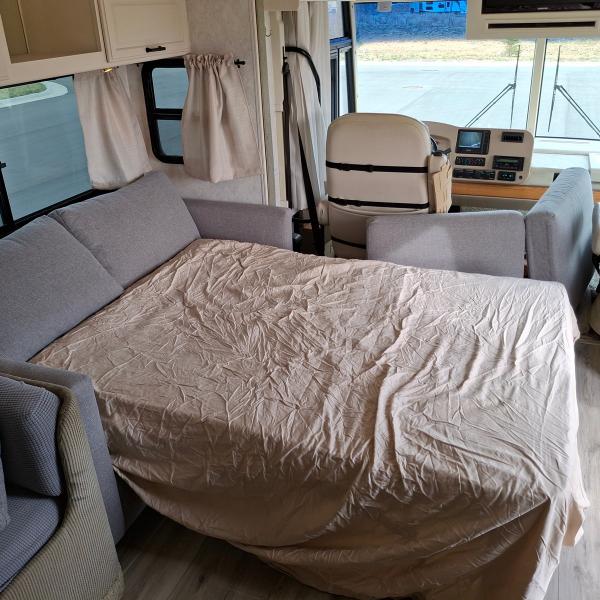 Winnebago Adventurer  2004 Winnebago Adventurer  2004