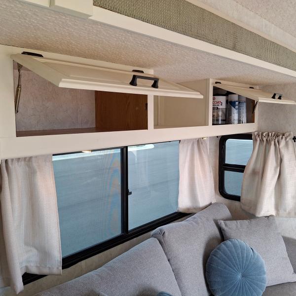 Winnebago Adventurer  2004 Winnebago Adventurer  2004