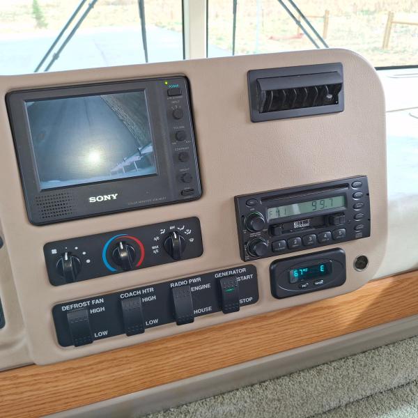 Winnebago Adventurer  2004 Winnebago Adventurer  2004
