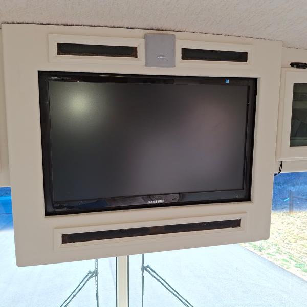 Winnebago Adventurer  2004 Winnebago Adventurer  2004