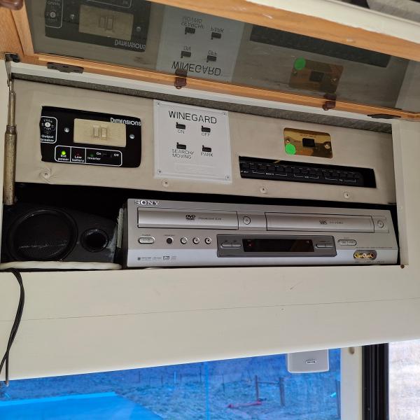 Winnebago Adventurer  2004 Winnebago Adventurer  2004