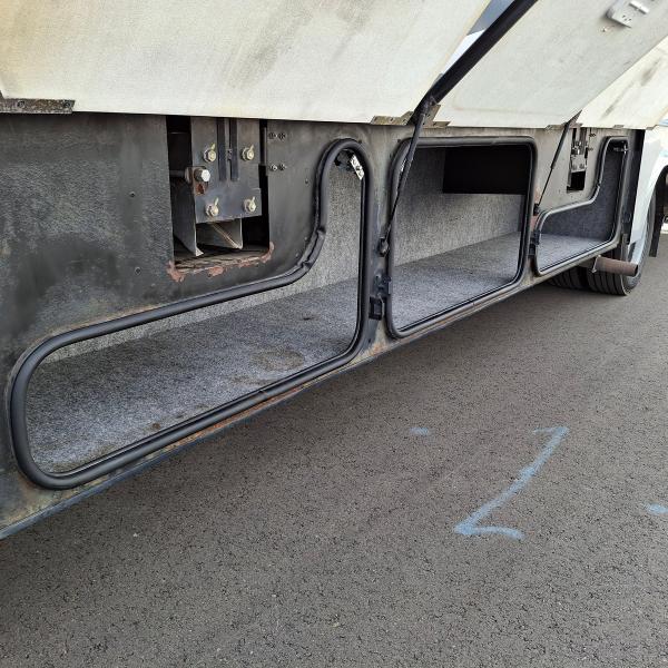 Winnebago Adventurer  2004 Winnebago Adventurer  2004