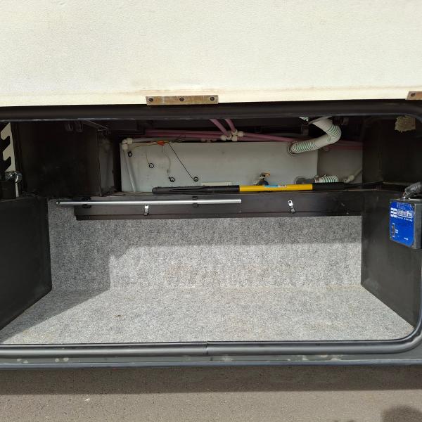 Winnebago Adventurer  2004 Winnebago Adventurer  2004