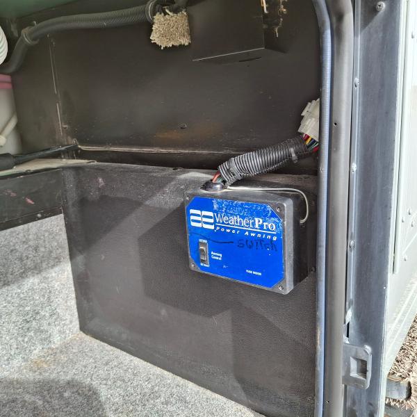 Winnebago Adventurer  2004 Winnebago Adventurer  2004