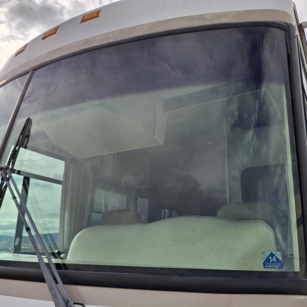 Winnebago Adventurer  2004 Winnebago Adventurer  2004