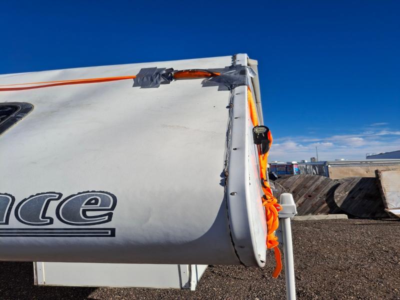 Lance Campers Lance (Long Bed)  2004